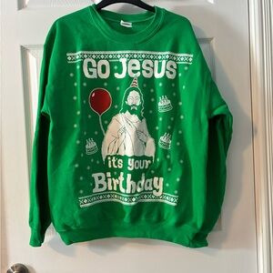 Gildan Green Crewneck Sweater with Festive Design